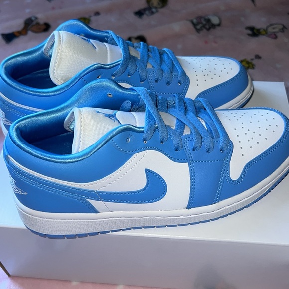 Jordan 1 Lows - Picture 3 of 6